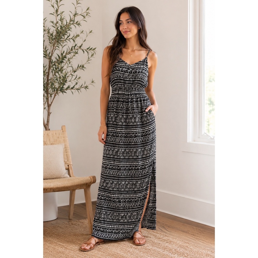 Forever 21 Womens Black White Geometric Tribal Print Maxi Dress Side Slit S Boho